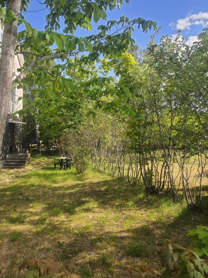 Liten Laegenhet 2 + 2 Pers Fågelfors Exteriör bild
