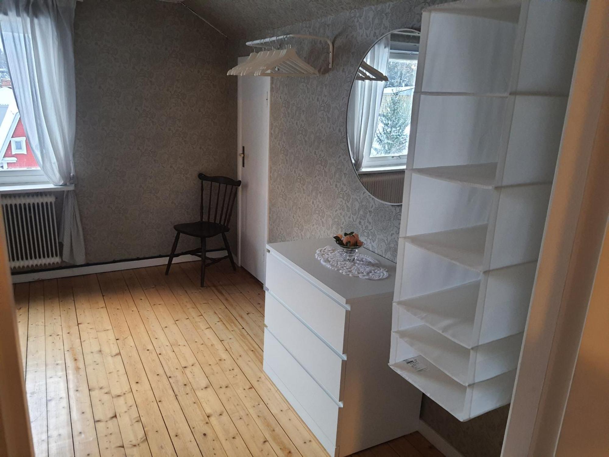 Liten Laegenhet 2 + 2 Pers Fågelfors Exteriör bild
